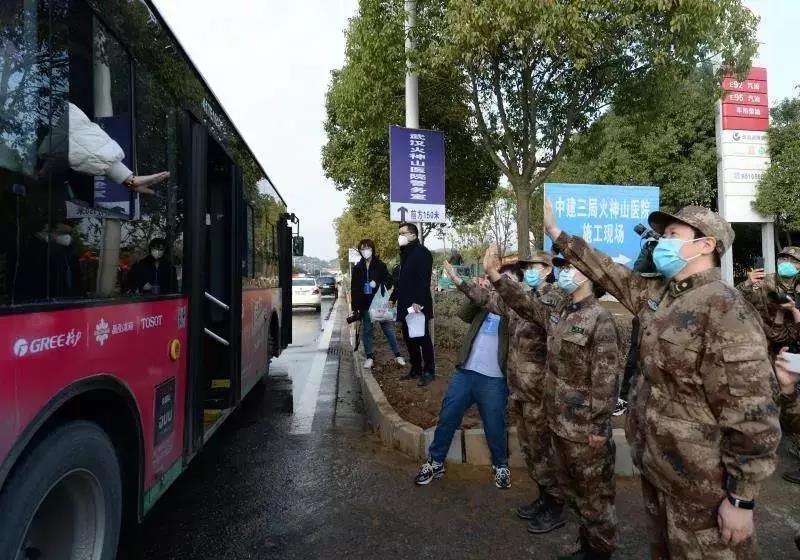 湖北多地實施戰(zhàn)時管制，這場仗打到什么階段了？